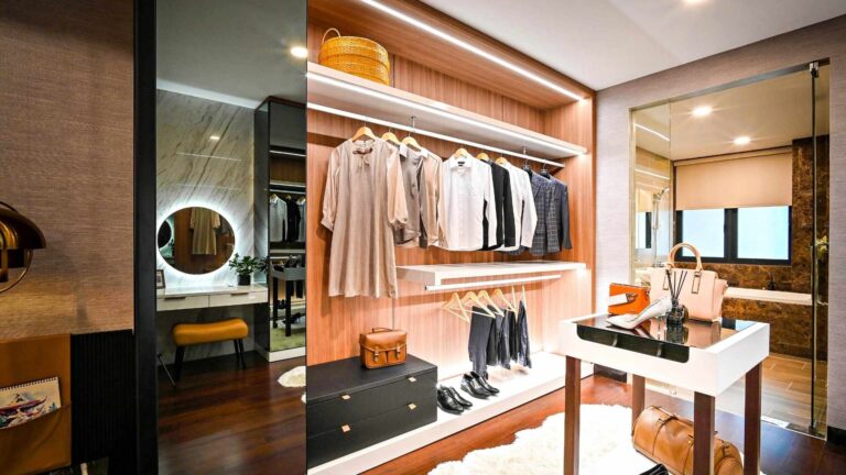 Closets (1)